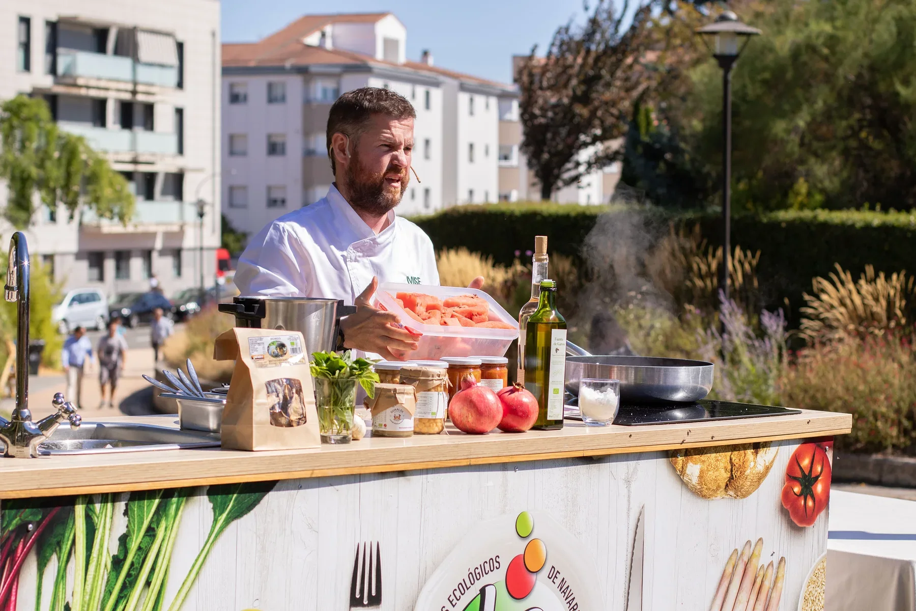 Demostración gastronómica con alimentos ecológicos